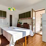 Apartmán Geraeumige Lory Mit Meerblick By Interhome