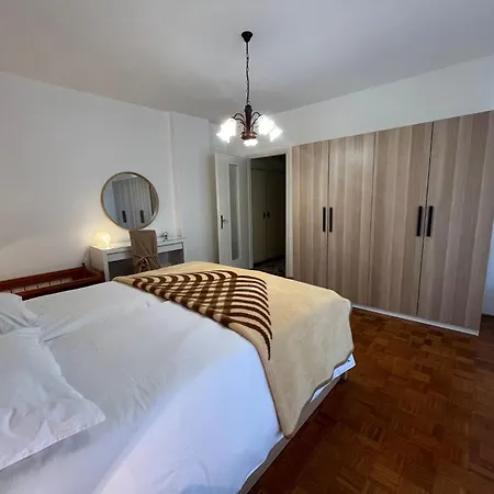 Geraeumige Lory Mit Meerblick By Interhome Πούλα