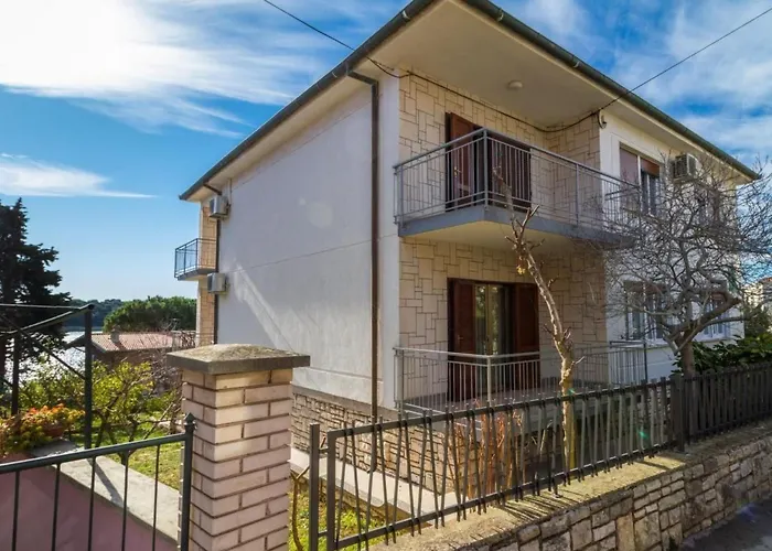 Apartamento Geraeumige Lory Mit Meerblick By Interhome *